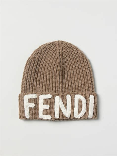 cappellino fendi donna